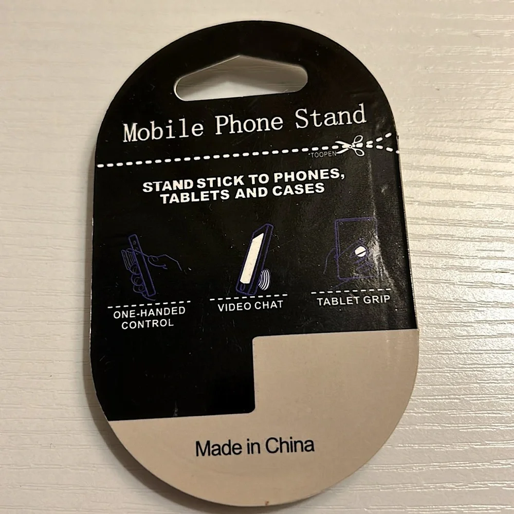 NIB Mobile phone grip/stand/mount pop socket style